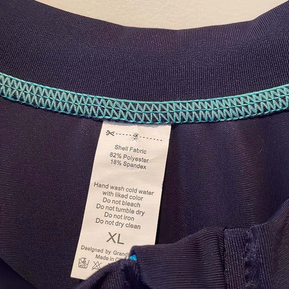 Zip up rash jacket - Picture 2 of 4